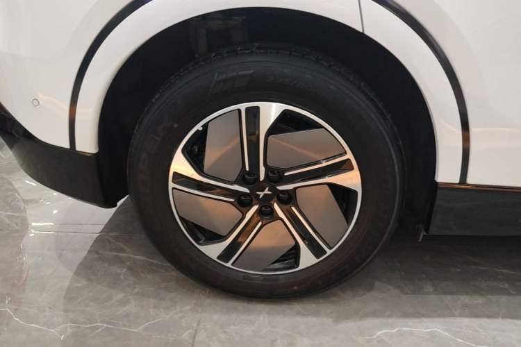 Used XPeng G6 2023 580 Long-Range Pro Right Rear Wheel Hub