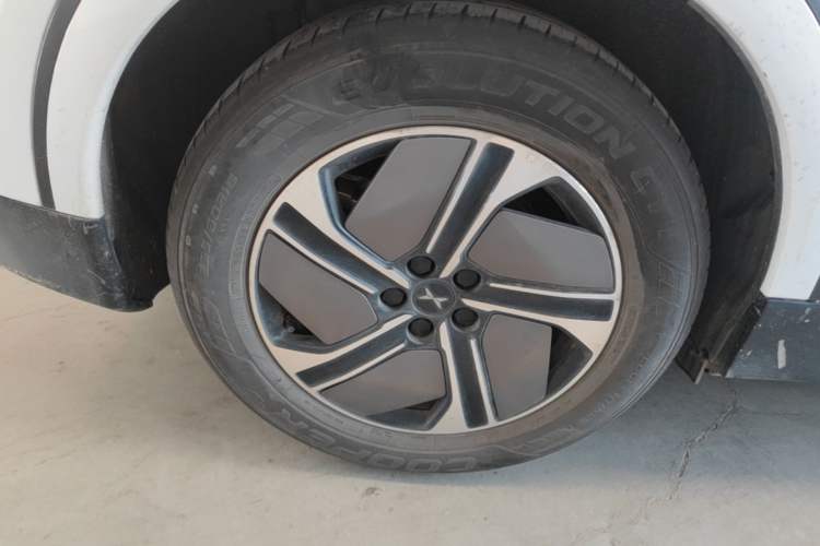Used XPeng G6 2023 580 Long-Range Max Right Rear Wheel Hub