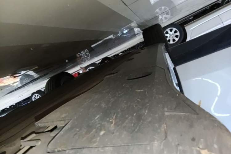 Used XPeng G6 2023 580 Long-Range Pro Right Side Sill