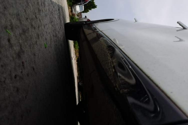 Used XPeng G6 2023 580 Long-Range Max Right Side Sill