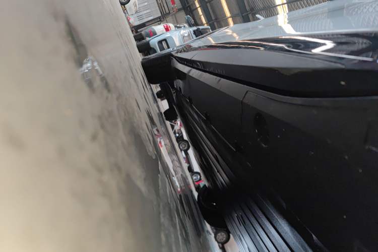 Used XPeng G6 2023 580 Long-Range Max Right Side Sill