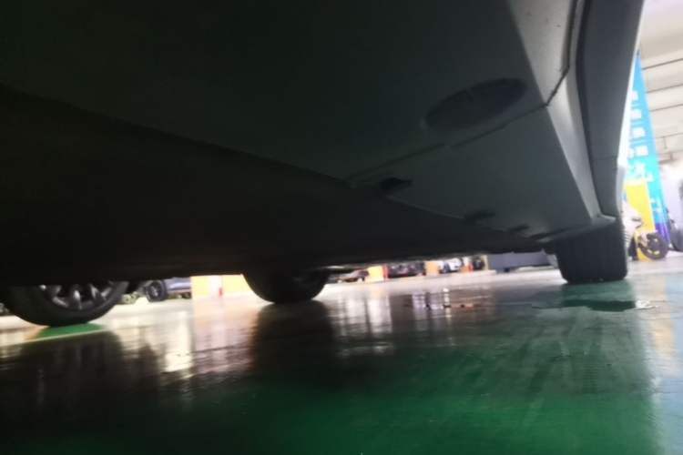 Used XPeng G6 2023 580 Long-Range Pro Right Side Sill