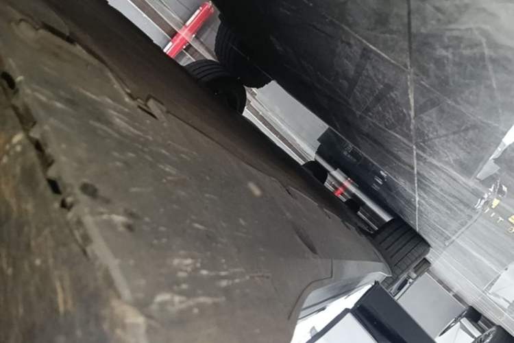 Used XPeng G6 2023 580 Long-Range Max Right Side Sill