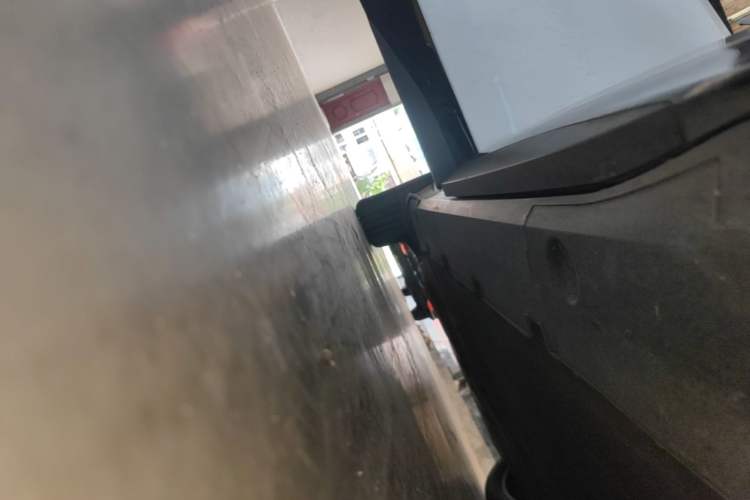 Used XPeng G6 2023 580 Long-Range Max Right Side Sill