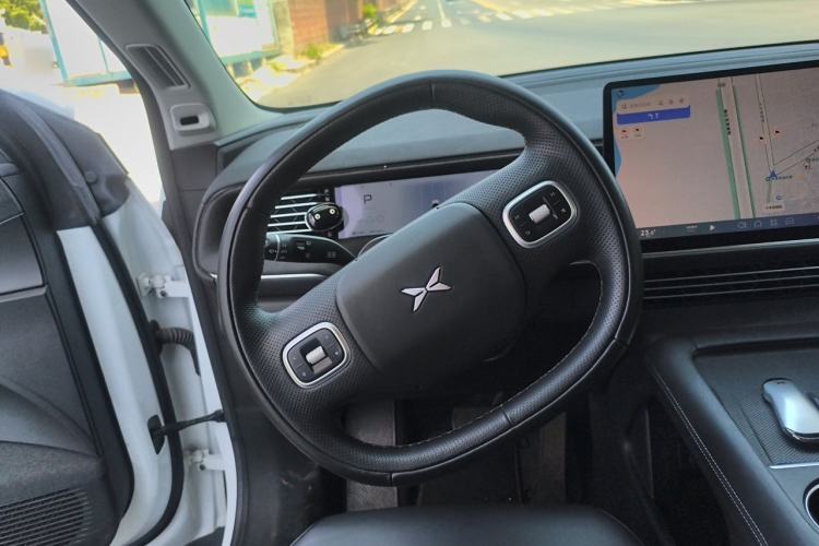 Used XPeng G6 2023 755 Ultra-Long Range Pro Steering Wheel