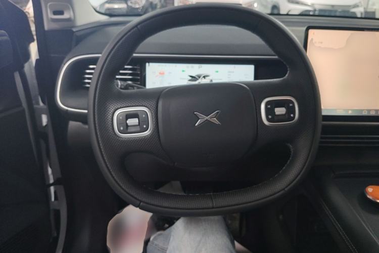 Used XPeng G6 2023 755 Ultra-Long Range Pro Steering Wheel