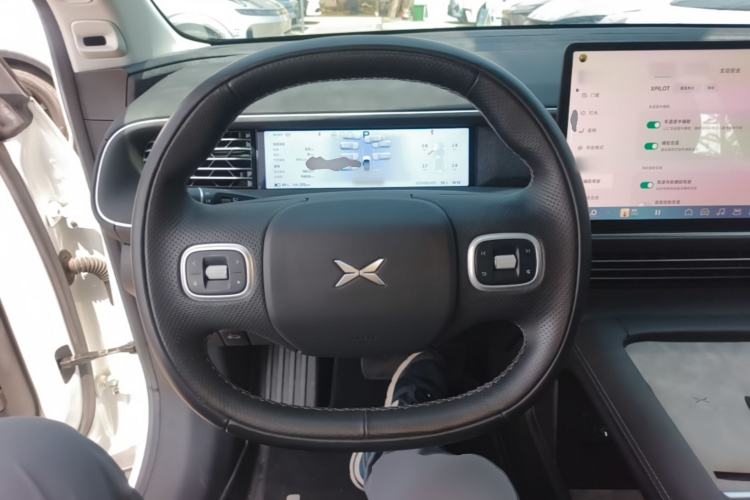 Used XPeng G6 2023 755 Ultra-Long Range Pro Steering Wheel
