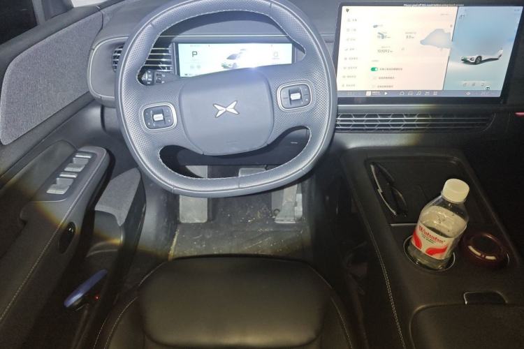 Used XPeng G6 2023 580 Long-Range Pro Steering Wheel