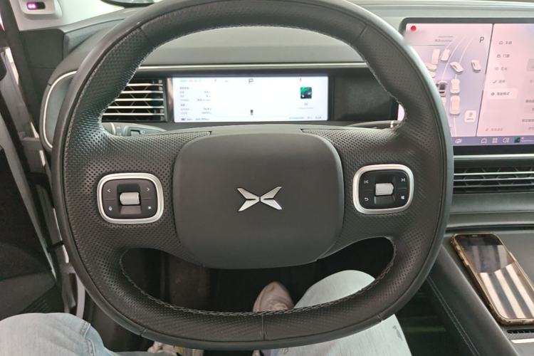 Used XPeng G6 2023 580 Long-Range Pro Steering Wheel