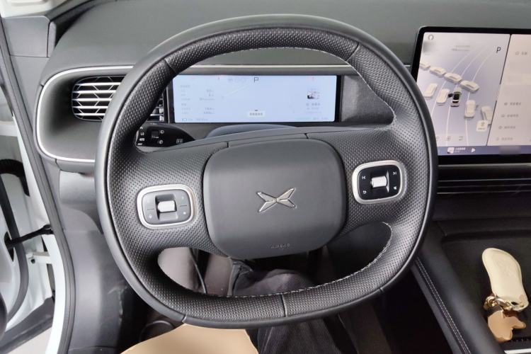 Used XPeng G6 2023 580 Long-Range Pro Steering Wheel