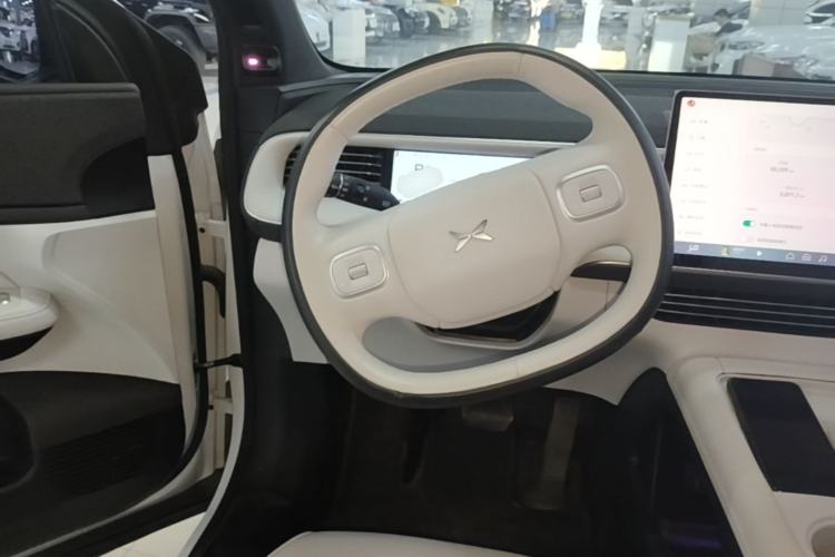 Used XPeng G6 2023 580 Long-Range Max Steering Wheel