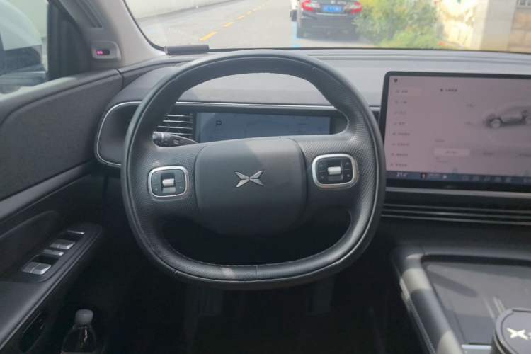Used XPeng G6 2023 580 Long-Range Pro Steering Wheel