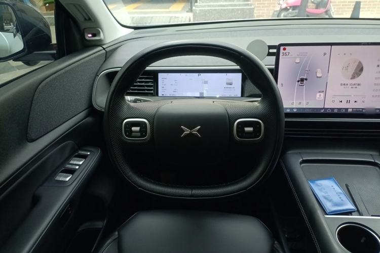 Used XPeng G6 2023 580 Long-Range Pro Steering Wheel