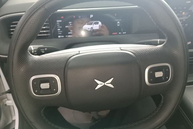 Used XPeng G6 2023 580 Long-Range Max Steering Wheel