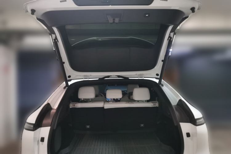 Used XPeng G6 2023 580 Long-Range Max Trunk