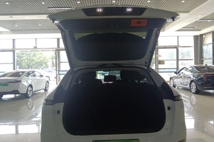 Used XPeng G6 2023 580 Long-Range Pro Trunk