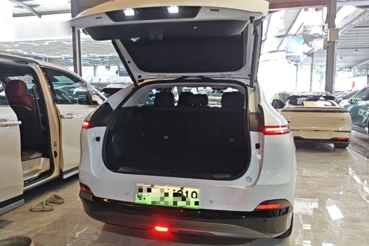 Used XPeng G6 2023 580 Long-Range Pro Trunk