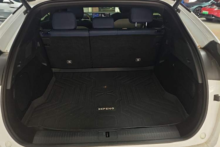 Used XPeng G6 2023 580 Long-Range Pro Trunk