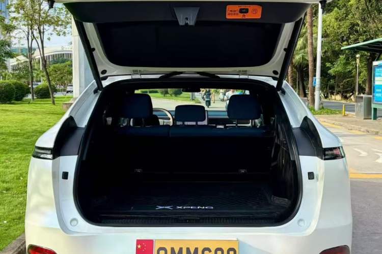 Used XPeng G6 2023 580 Long-Range Max Trunk