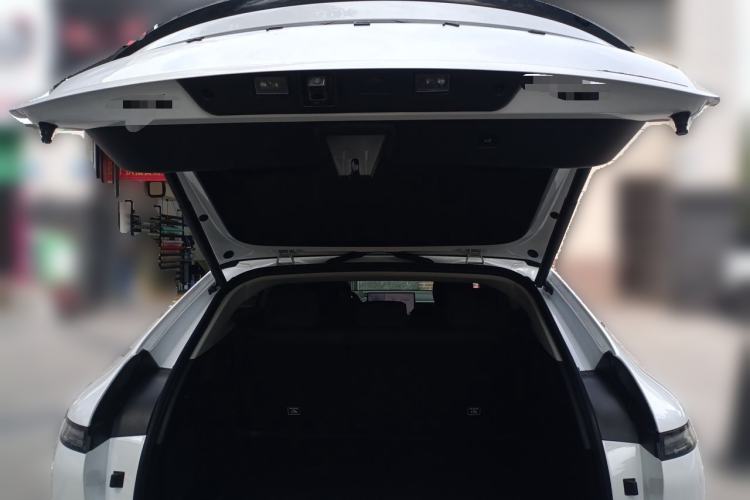 Used XPeng G6 2023 580 Long-Range Pro Trunk