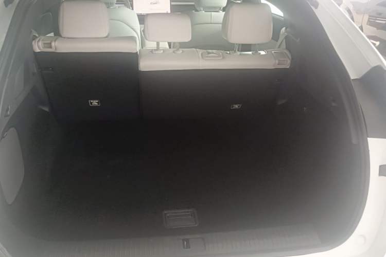 Used XPeng G6 2023 580 Long-Range Pro Trunk