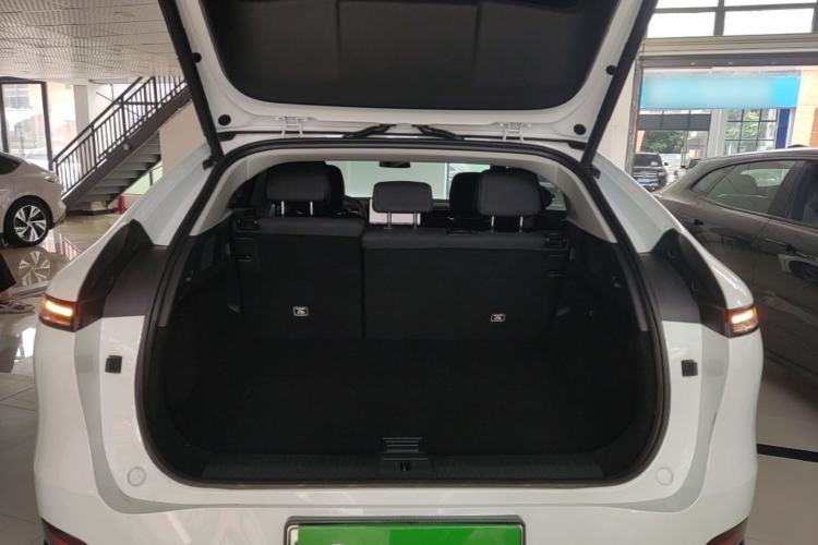 Used XPeng G6 2023 580 Long-Range Pro Trunk