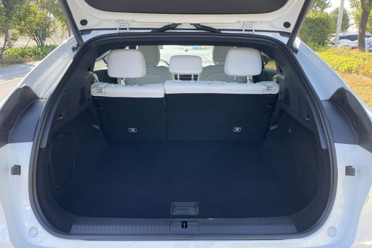 Used XPeng G6 2023 700 Four-Wheel Drive Performance Max Trunk