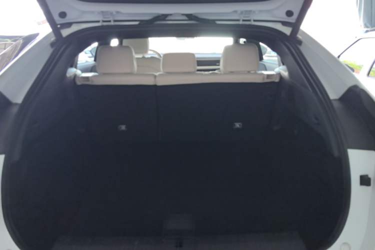 Used XPeng G6 2023 755 Ultra-Long Range Max Trunk