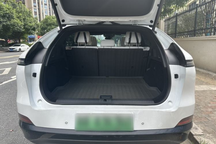 Used XPeng G6 2023 755 Ultra-Long Range Max Trunk