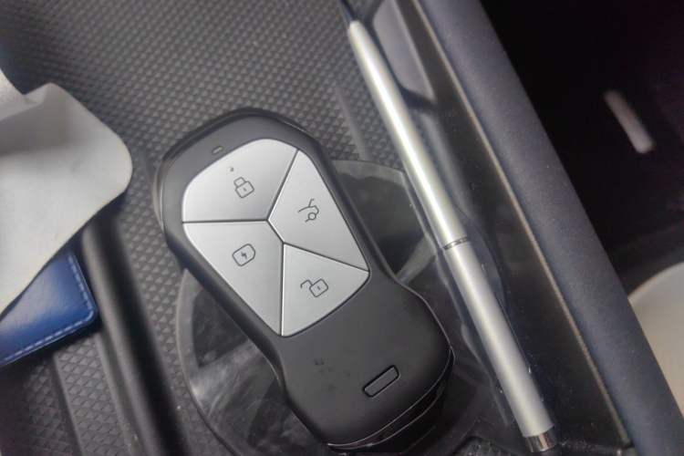 Used XPeng G6 2023 580 Long-Range Pro Vehicle Key
