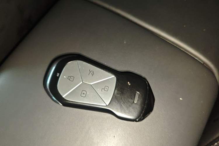 Used XPeng G6 2023 580 Long-Range Max Vehicle Key
