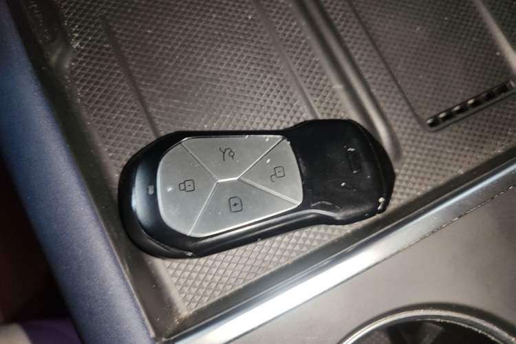 Used XPeng G6 2023 580 Long-Range Pro Vehicle Key