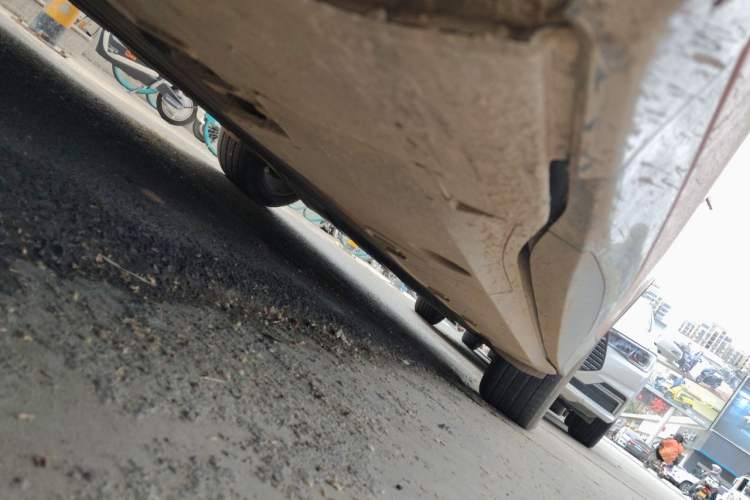 Used XPeng G6 2023 580 Long-Range Pro Chassis Front Left