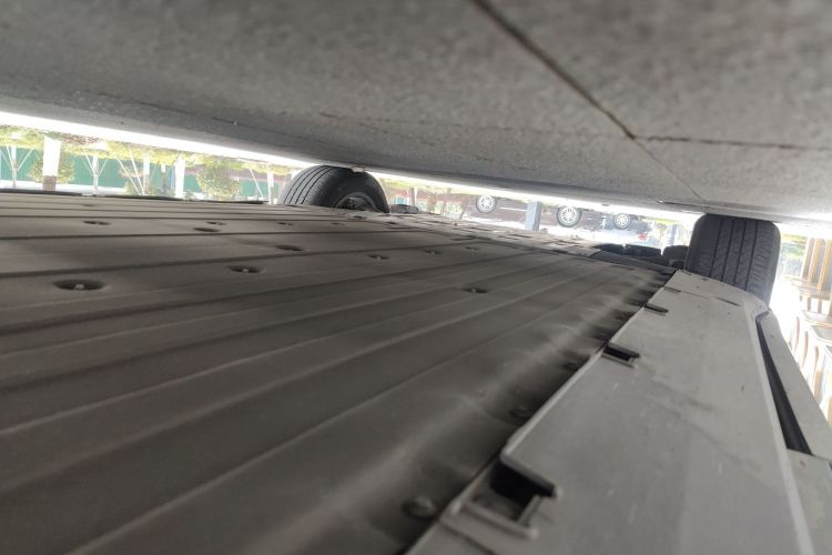 Used XPeng G6 2023 580 Long-Range Pro Chassis Front Right