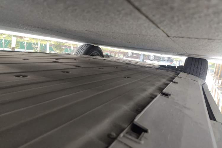 Used XPeng G6 2023 580 Long-Range Pro Chassis Rear Left