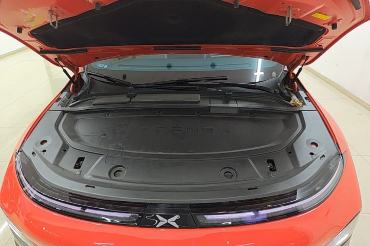 Used XPeng G6 2023 580 Long-Range Pro Engine Bay
