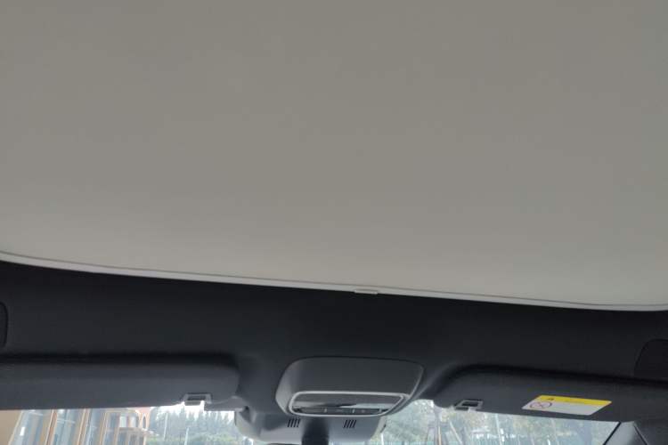 Used XPeng G6 2023 580 Long-Range Pro Headliner