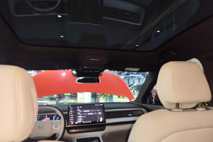 Used XPeng G6 2023 755 Ultra-Long Range Pro Headliner