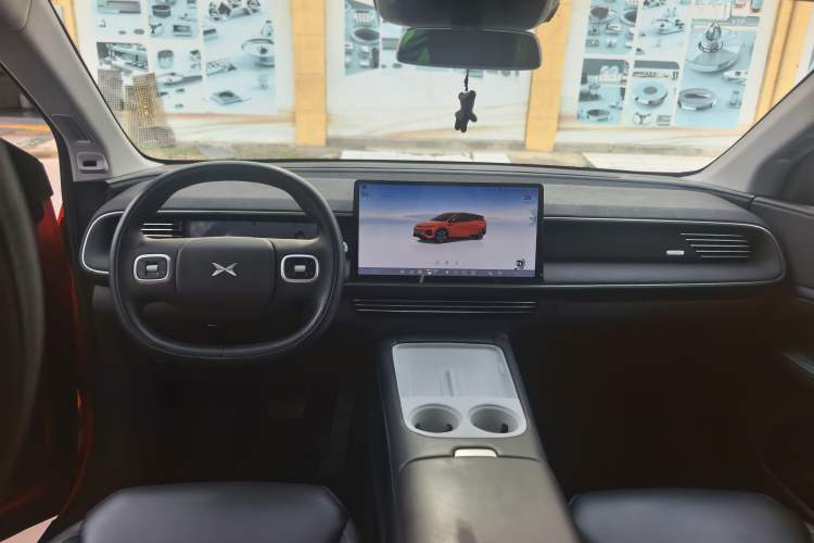 Used XPeng G6 2023 580 Long-Range Pro Interior 1