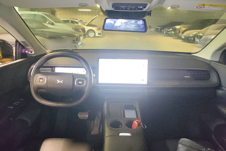 Used XPeng G6 2023 580 Long-Range Pro Interior 2