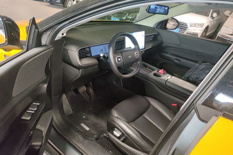 Used XPeng G6 2023 580 Long-Range Pro Interior 3