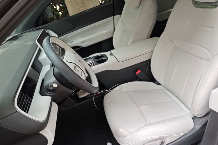 Used XPeng G6 2023 580 Long-Range Pro Left Front Seat