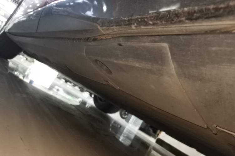 Used XPeng G6 2023 580 Long-Range Pro Left Side Sill