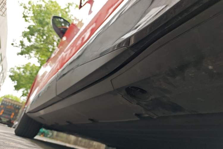Used XPeng G6 2023 580 Long-Range Pro Left Side Sill