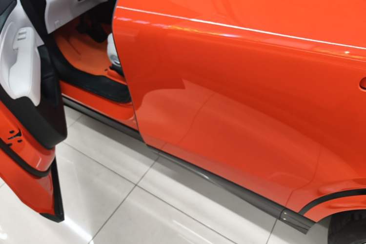 Used XPeng G6 2023 580 Long-Range Pro Left Side Sill