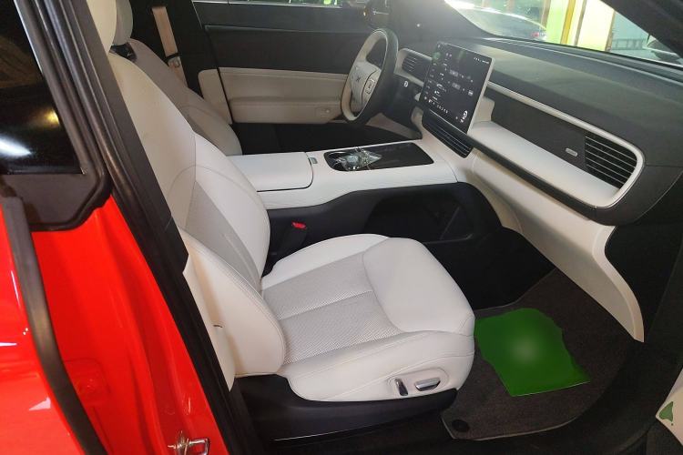 Used XPeng G6 2023 755 Ultra-Long Range Pro Right Front Seat