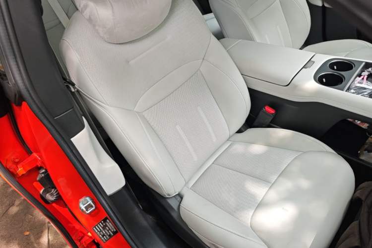 Used XPeng G6 2023 580 Long-Range Pro Right Front Seat