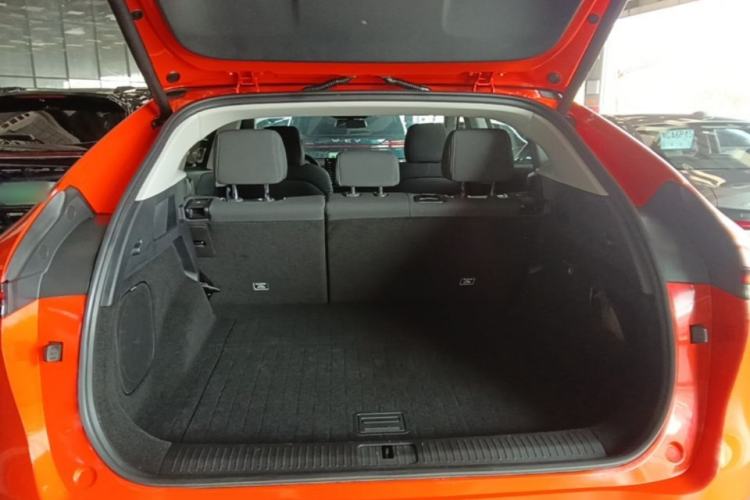 Used XPeng G6 2023 580 Long-Range Pro Trunk
