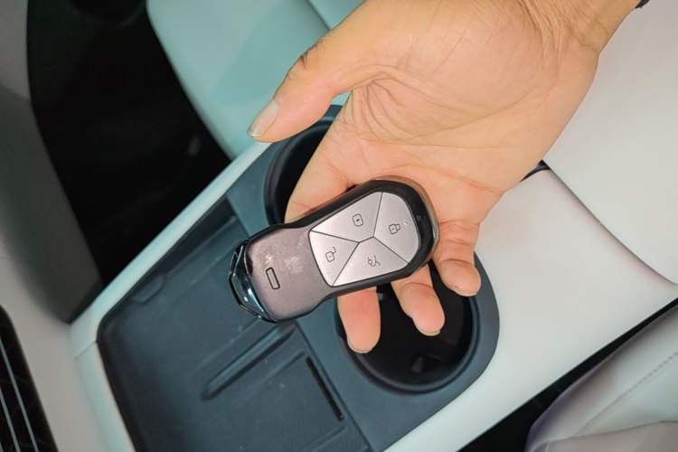 Used XPeng G6 2023 580 Long-Range Pro Vehicle Key