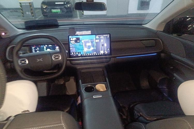 Used XPeng G6 2024 580 Long-Range Plus Center Console